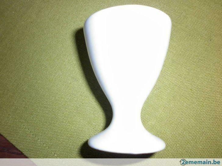 coquetier, Collections, Utilisé