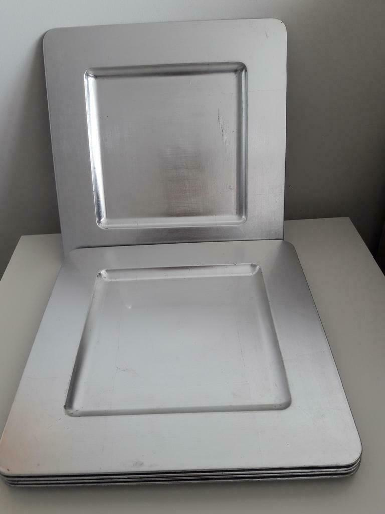 Onderzetborden zilverlook vierkant 33 cm 5 stuks, Huis en Inrichting, Ophalen of Verzenden, Zo goed als nieuw