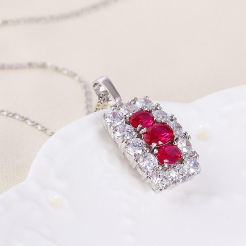 Pendentif Elégance + Chaine Neuf N° 311RH, Enlèvement