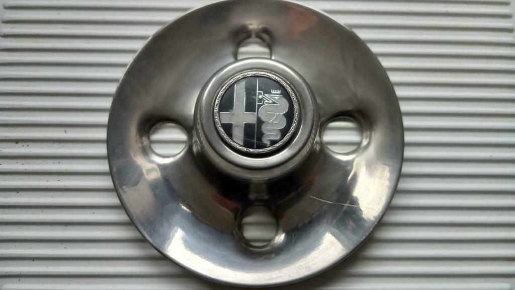 alfa romeo giulia gt junior spider berlina, enjoliveur inox, Enlèvement ou Envoi, Utilisé