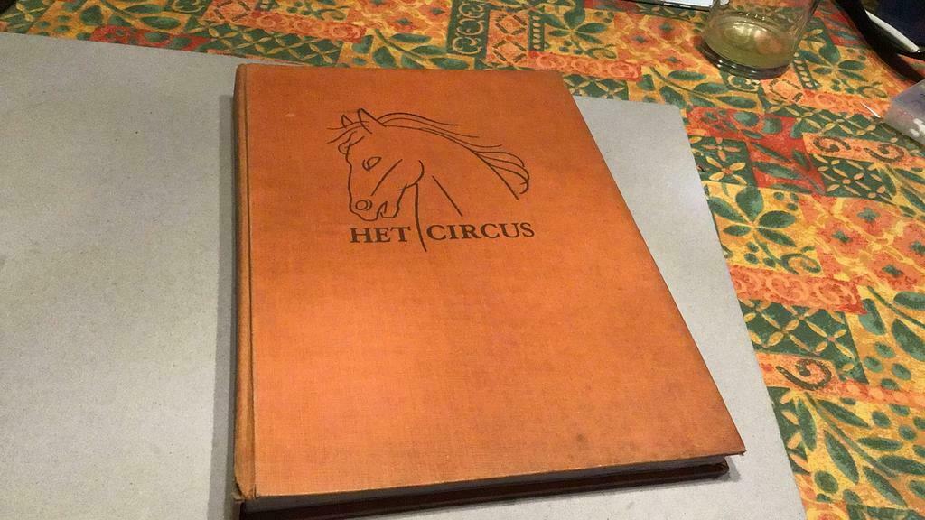 Artis le cirque (zk5), Enlèvement ou Envoi, Utilisé, Artis, Livre d'images