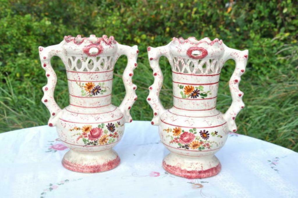 §  paire de vases avec poignées jemappes ?, Antiquités & Art, Antiquités | Vases, Enlèvement ou Envoi