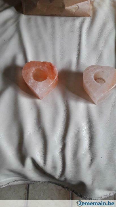 2 bougeoirs  en pierre de sel en forme de coeur neuf, Huis en Inrichting, Woonaccessoires | Kandelaars en Kaarsen, Nieuw