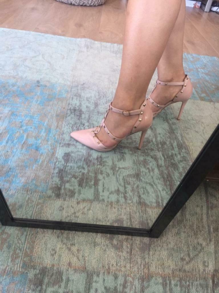 Gratis verzenden nieuwe nude party fuif naaldhakken mt 39, Verzenden, Nieuw, Schoenen met hoge hakken