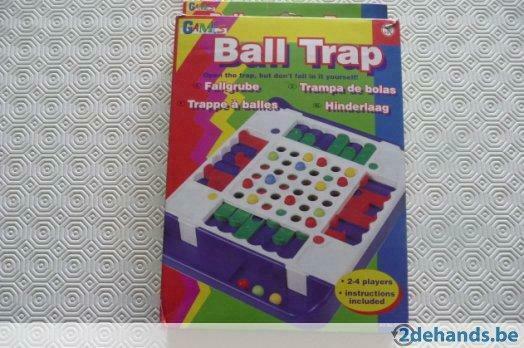 Ball Trap - Hinderlaag GAMES international, Hobby en Vrije tijd, Gebruikt