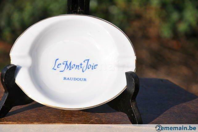 cendrier en porcelaine de baudour "le montjoie ", Collections, Marques & Objets publicitaires, Utilisé, Enlèvement ou Envoi