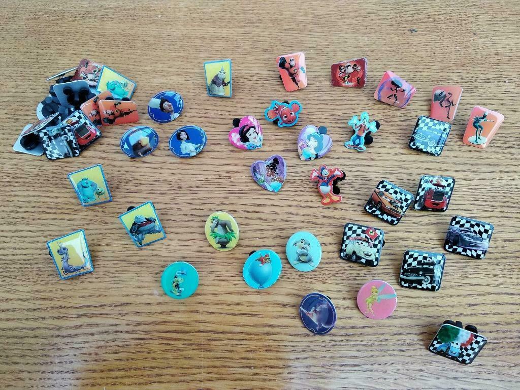 pin's Disney Carrefour, Autres supermarchés, Enlèvement ou Envoi