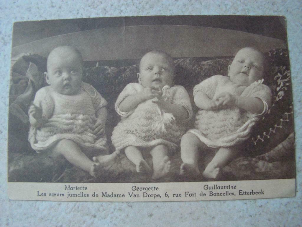 Carte postale ancienne « Les soeurs jumelles », Collections, Enlèvement ou Envoi, Non affranchie, Enfants