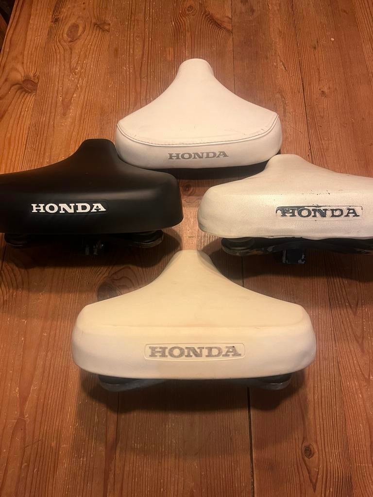 Camino zadels lot, Enlèvement ou Envoi, Utilisé