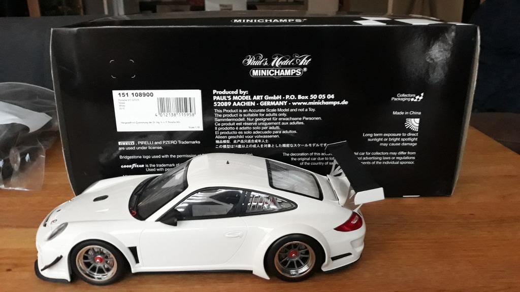 Minichamps Porsche 911 997 GT3 R 1/18 Blanche, Hobby & Loisirs créatifs, Voitures miniatures | 1:18, Comme neuf, Voiture, MiniChamps