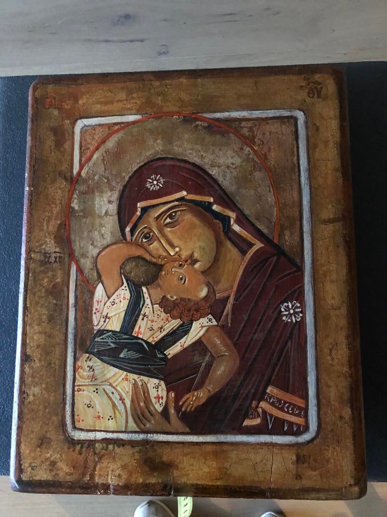 Maria Pelagonitissa, Ophalen