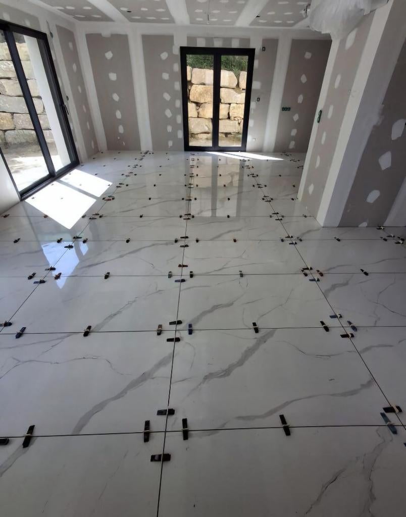 Carrelage,plafonnage,peinture,gyproc, Offres d'emploi, Emplois | Bâtiment, À partir de 10 ans