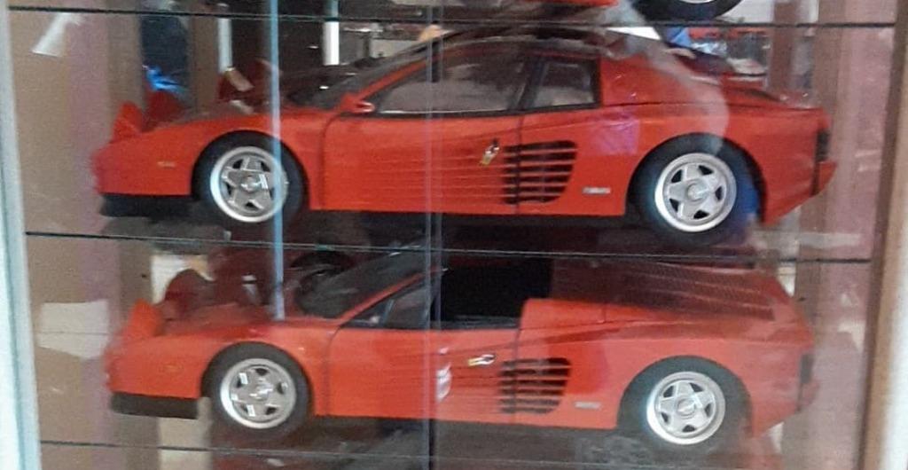 Ferrari Testarossa Spider 1/8 pocket, Hobby en Vrije tijd, Modelauto's | 1:5 tot 1:12, Gebruikt, Auto, 1:5 t/m 1:8, Ophalen of Verzenden