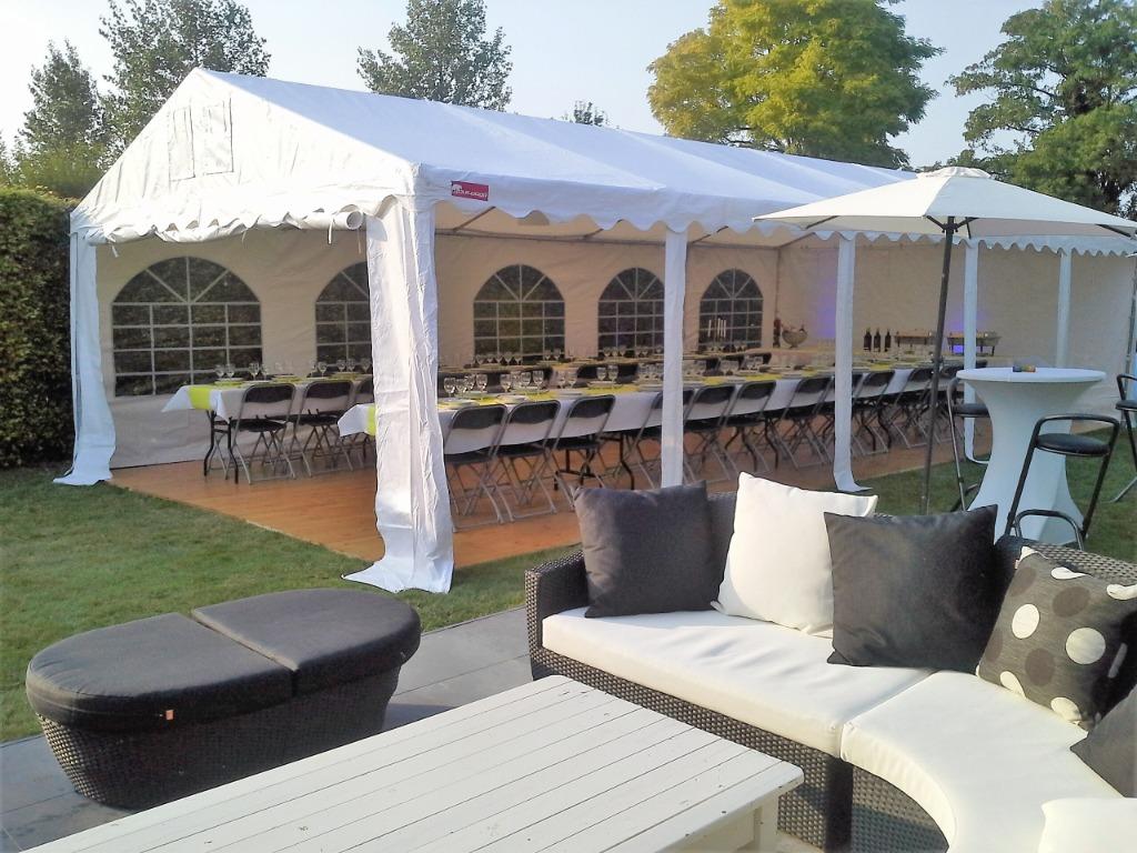 Feesttenten te huur, Envoi, Utilisé