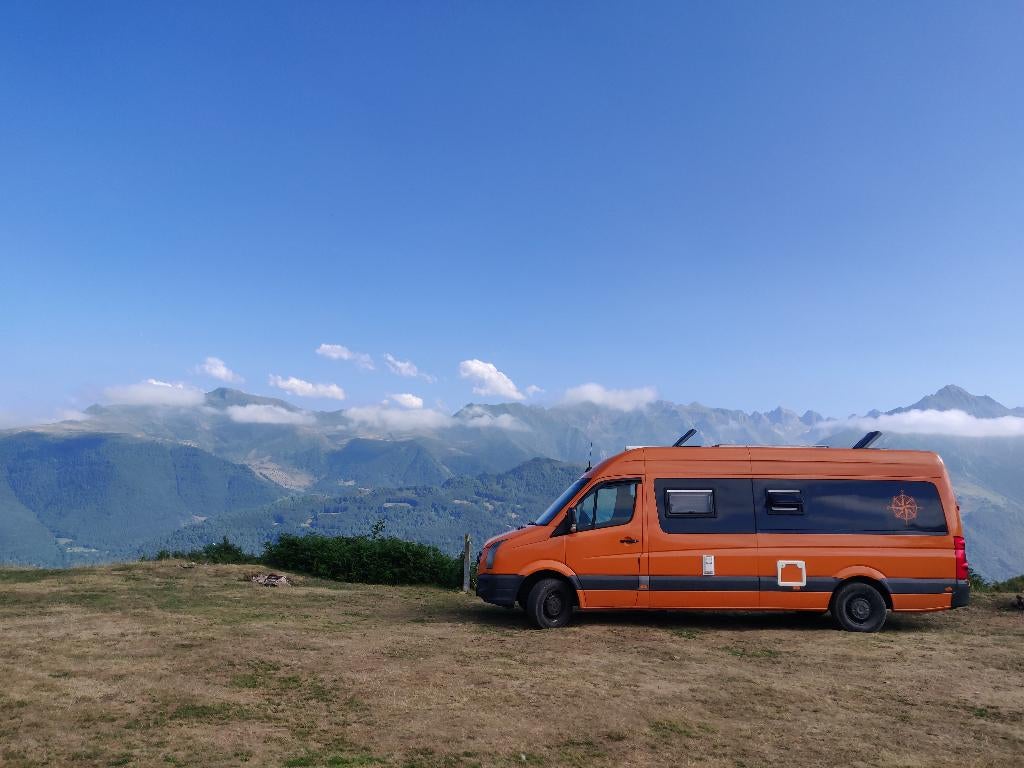 VW crafter zelfbouw campervan offgrid 2.5 140pk, Caravans en Kamperen, Mobilhomes, Particulier, tot en met 3, Buscamper of Camperbus