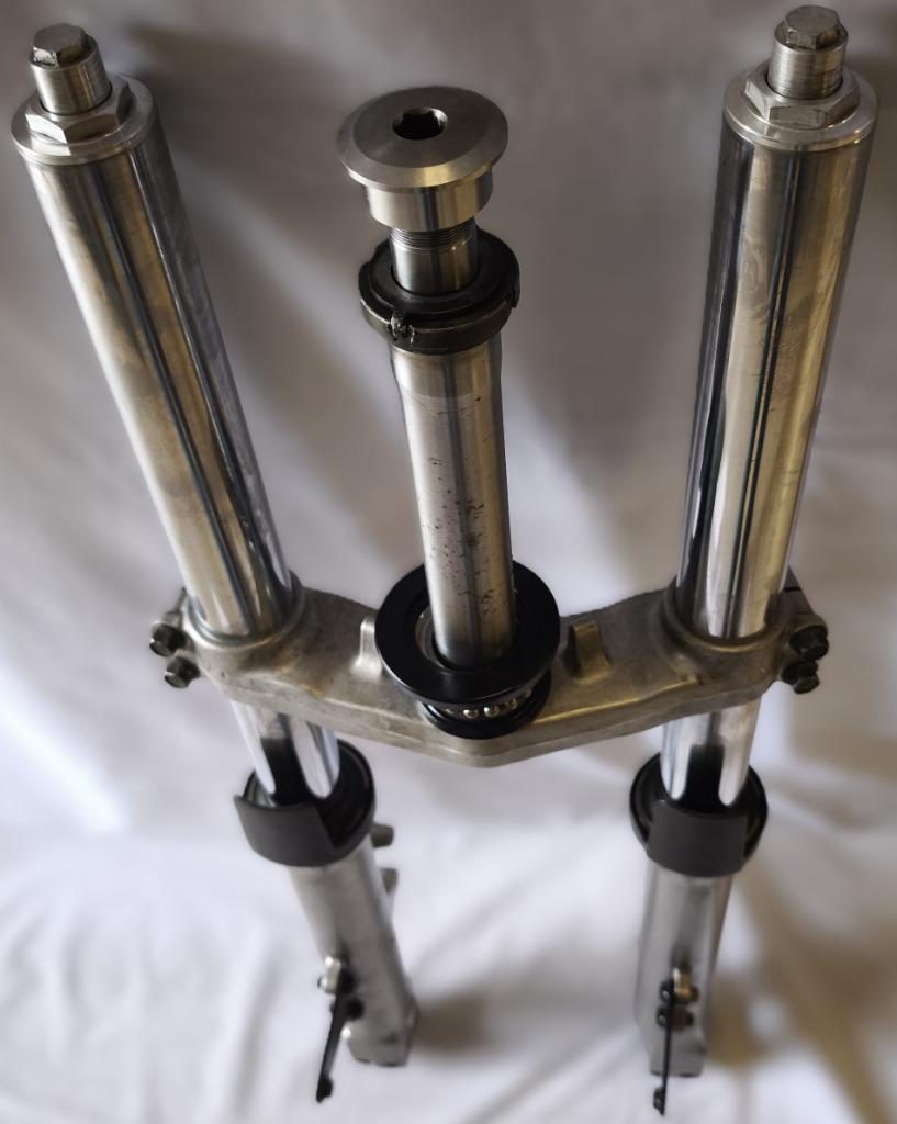 KAWASAKI ZZR 1200 VOORVORKBUIS + T, Motoren, Ophalen, Gebruikt