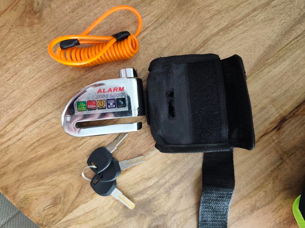 Motor slot met alarm, Hobby en Vrije tijd, Ophalen