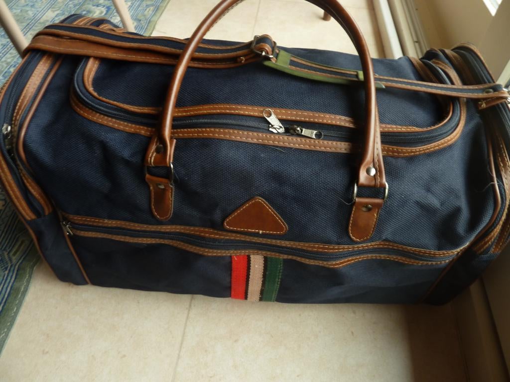 Sporttas-valies, Handtassen en Accessoires, Tassen | Sporttassen, Ophalen, Zo goed als nieuw