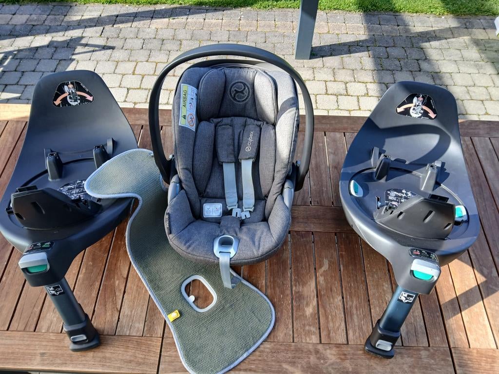 Ensemble maxy cosy + 2 bases Cybex, Enfants & Bébés, Sièges auto, Utilisé, Autres marques, Isofix, Protection latérale, Enlèvement