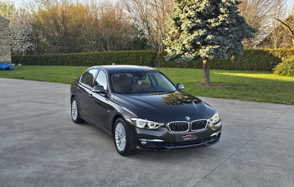 BMW 320i Berline Luxury Line ** 88.000 km ** GAR 12M, Autos, BMW, Entreprise, Achat, Série 3, ABS, Airbags, Air conditionné, Alarme