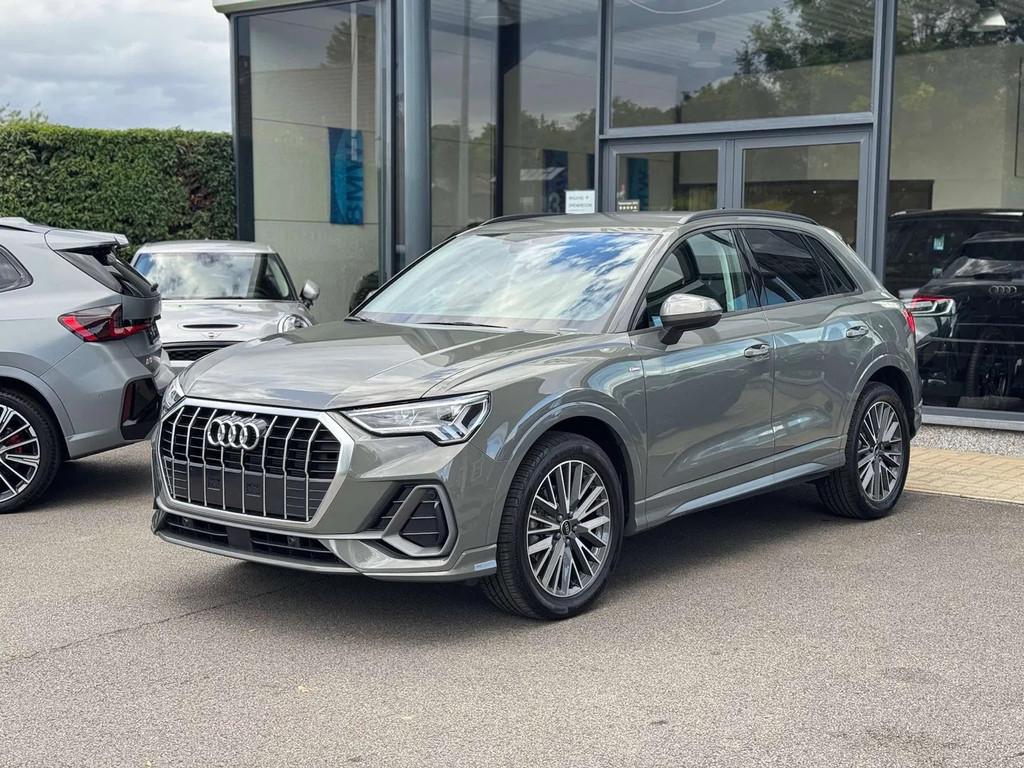 Audi Q3 35 TFSI - S line / BLINDSPOT / CAM / VERW / NAVI, Argent ou Gris, Achat, Entreprise, Noir