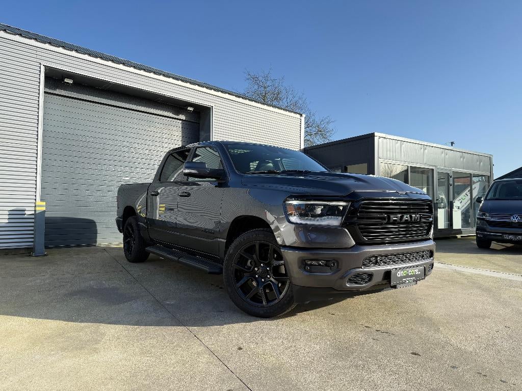 RAM SPORT / NIGHT EDITION / V8 5.7 / PANO / ALPINE, Auto's, Automaat, https://public.car-pass.be/vhr/bcb33998-8931-4dea-8499-349b001d132e?lang=nl