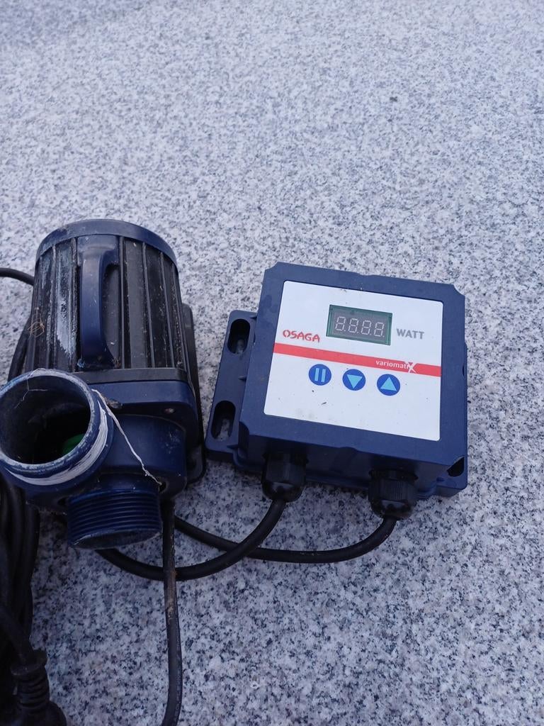 Pompe de bassin réglable Osaga 10000 l, Enlèvement, Pompe de bassin