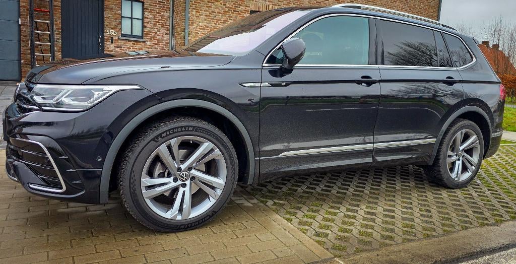 R-LINE VW Tiguan Allspace, Autos, Volkswagen, Cuir, Carnet d'entretien, Noir, 5 portes