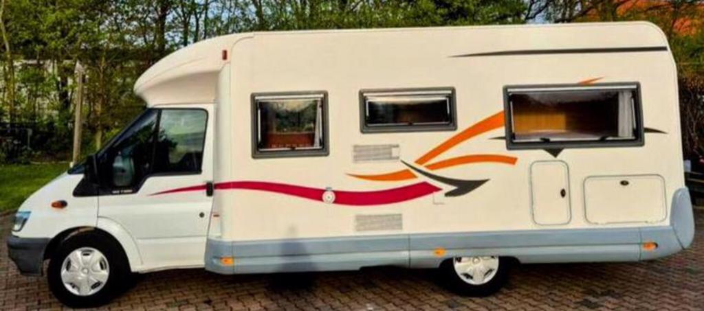 Instapklare Ford Eura Mobile camper zorgeloos reizen️, Caravans en Kamperen, Mobilhomes, Integraal, Airbags, Ringverwarming, Koelkast