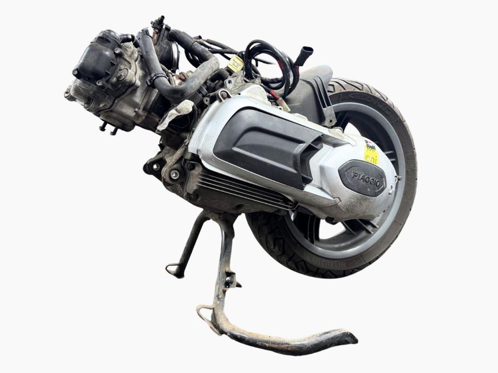 MOTORBLOK Piaggio MP3 300 Yourban LT 2011-2015 (ZAPM75100), Motoren, Gebruikt