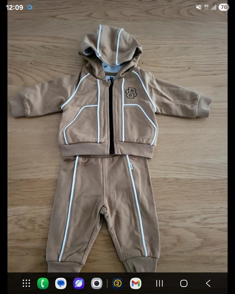 Nieuw trainingspak van Boss, Kinderen en Baby's, Babykleding | Maat 56, Ophalen of Verzenden, Setje