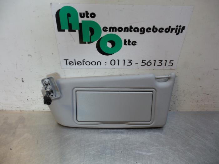 Zonneklep van een Opel Astra (Astra H 04-), Gebruikt, -, -, Opel