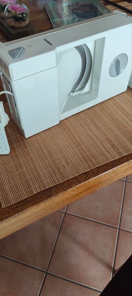 Trancheuse électrique Siemens, Enlèvement ou Envoi