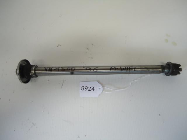 VN1500 1996 - 1999 Kawasaki As As achterwiel D1-10787