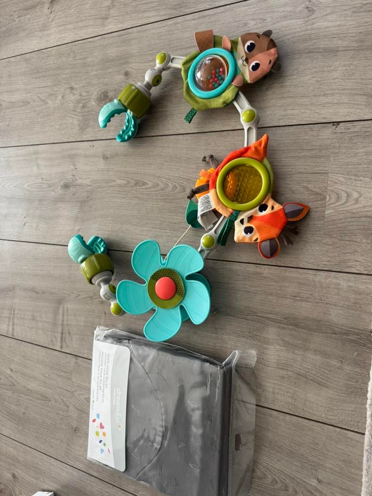 Babybjorn speelboog en hoesje, Enfants & Bébés, Relax bébé, Enlèvement ou Envoi, Comme neuf