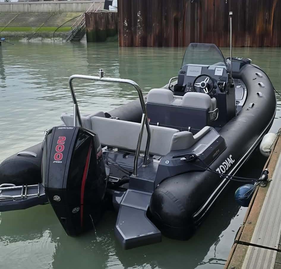 Rib Zodiac medline 6.8 mercury 200 hp 2022, Ophalen, Benzine, 200 pk of meer, Overige materialen