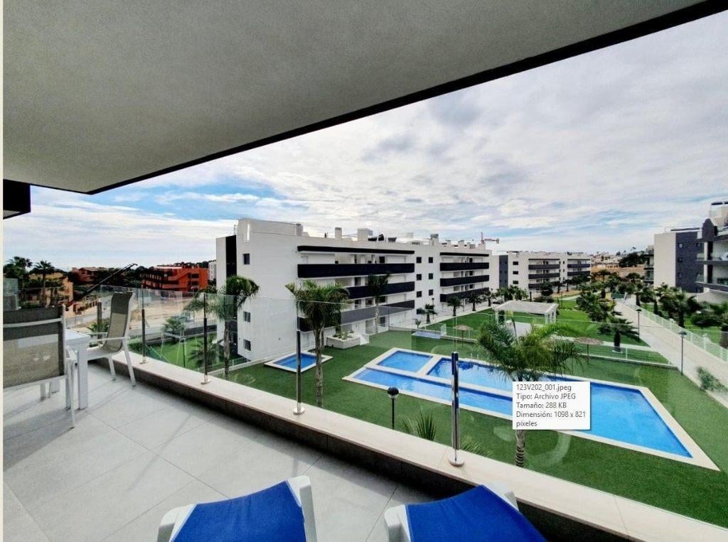 Modern zo goed als nieuw appartement/Villamartin, Immo, Buitenland, Spanje, 2 kamers, 74 m², Appartement