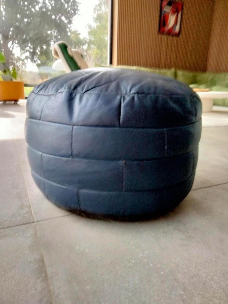 Vintage patchwork poef donkerblauw, Huis en Inrichting, Zetels | Voetbanken en poefs, Ophalen of Verzenden, Gebruikt