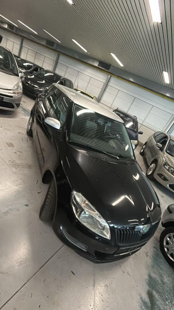 Skoda Fabia met keuring verkoop en garantie, Auto's, Skoda, Voorwielaandrijving, 4 deurs, Zwart, 4 cilinders