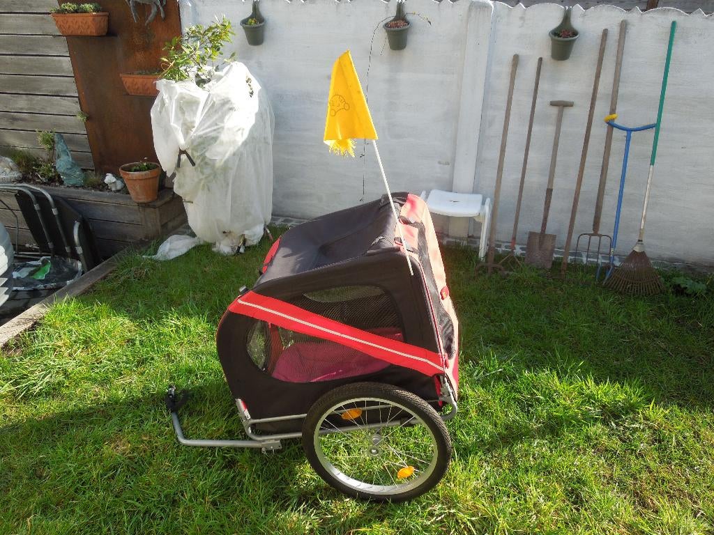 honden fietskar, Fietsen en Brommers, Fietsaccessoires | Aanhangwagens en Karren, Ophalen, Zo goed als nieuw, Hondenkar, 20 tot 40 kg