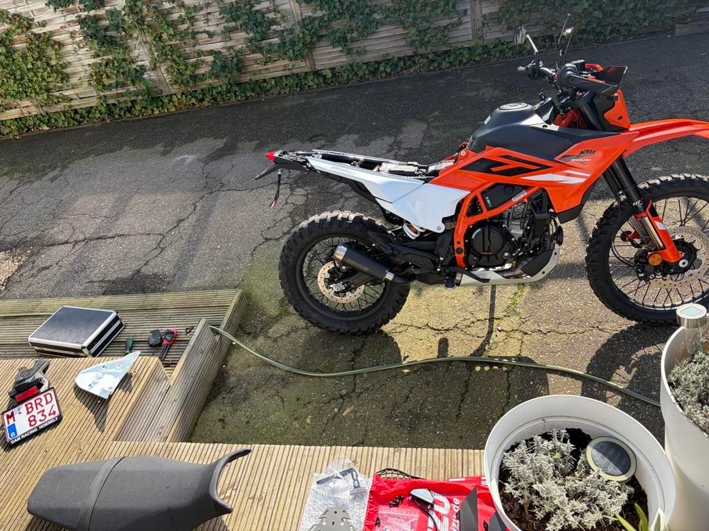 Remus uitlaat enduro/duke/smc 390, Motos, Enlèvement, Utilisé