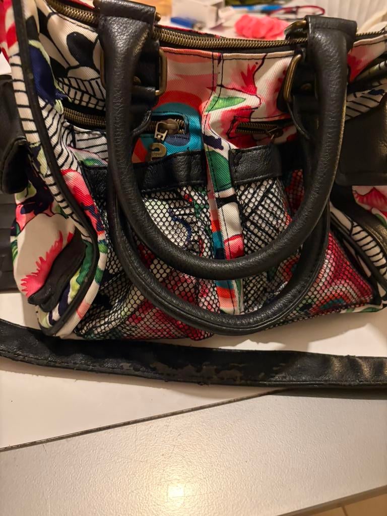 Sac desigual, Bijoux, Sacs & Beauté, Sacs | Sacs Femme, Enlèvement ou Envoi, Comme neuf