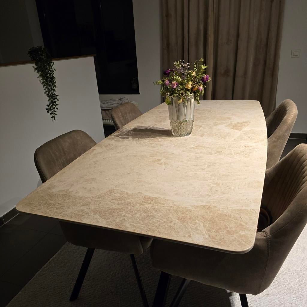 Table 100 % marbre NEUVE, Enlèvement ou Envoi