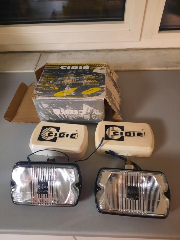 Phares antibrouillard Cibie, état neuf, Enlèvement
