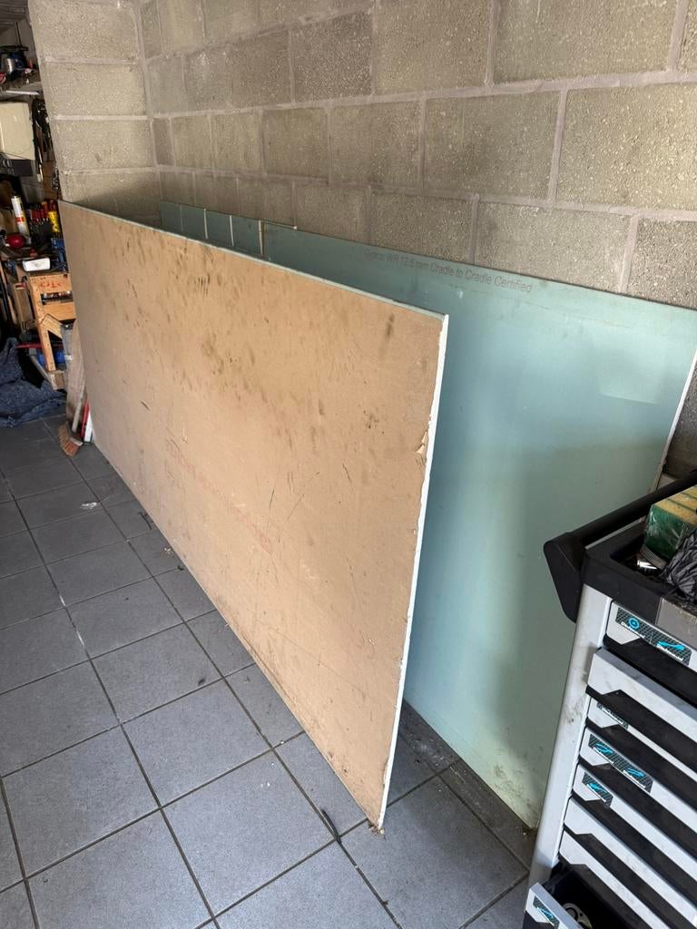 Overschot gyproc en aqua panel, Doe-het-zelf en Bouw, Platen en Panelen, Ophalen, Zo goed als nieuw