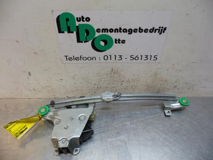 Mécanique vitre 4portes arrière gauche d'un Saab 9-5, -, 3 mois de garantie, Utilisé, -