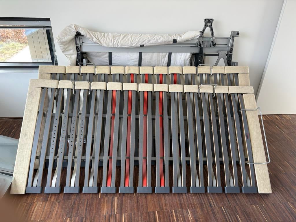 Groot tweepersoonsbed met SwissFlex lattenbodems, Ophalen, Gebruikt