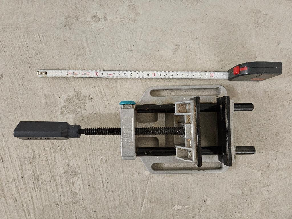 Etau, Enlèvement, Comme neuf, Moins de 70 cm