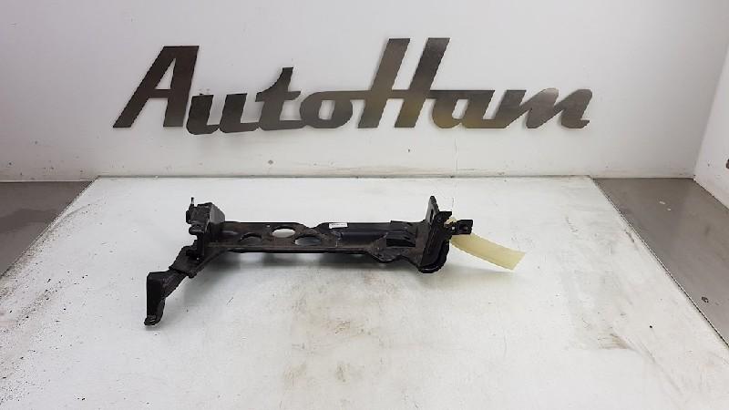 BAC A BATTERIE Volkswagen Golf VII (AUA) (01-2012/03-2021), Autos : Pièces & Accessoires, Utilisé, Volkswagen