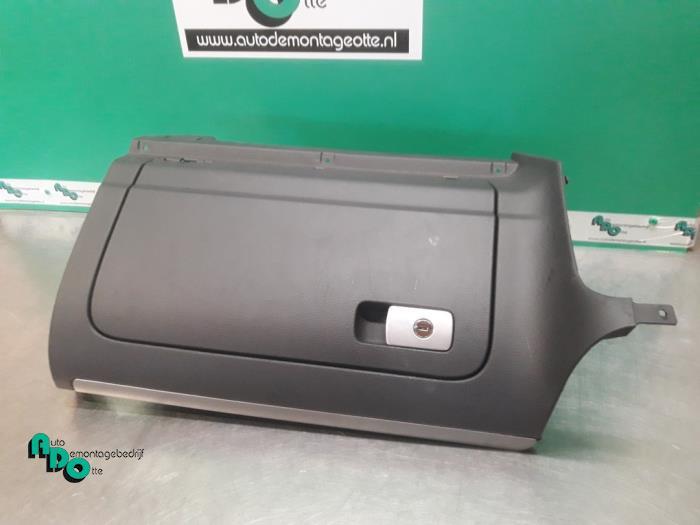 Boîte à gants d'un Volkswagen Jetta (Jetta 05-), Volkswagen, -, 3 mois de garantie, Utilisé
